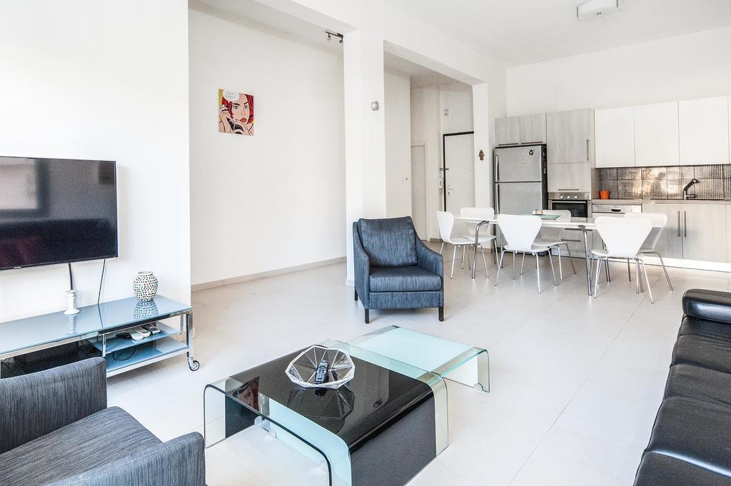 Lovely 1Bd W/ Private Balcony By Sea N' Rent Apartment Tel Aviv Ngoại thất bức ảnh