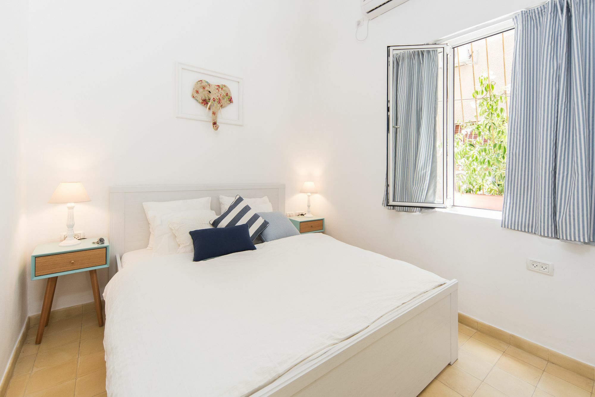 Lovely 1Bd W/ Private Balcony By Sea N' Rent Apartment Tel Aviv Ngoại thất bức ảnh